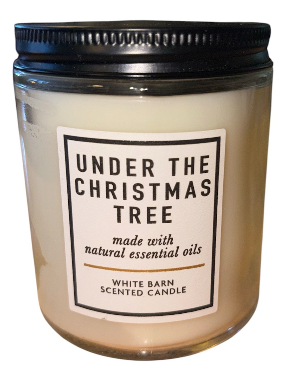 Bath & Body Works White Barn candle 7 oz single wick Under the Christmas Tree - Picture 1 of 3
